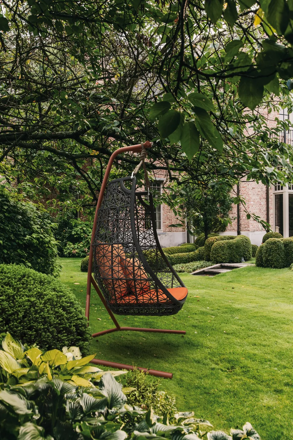 Kettal Maia 1 seater synthetic fiber garden swing seat